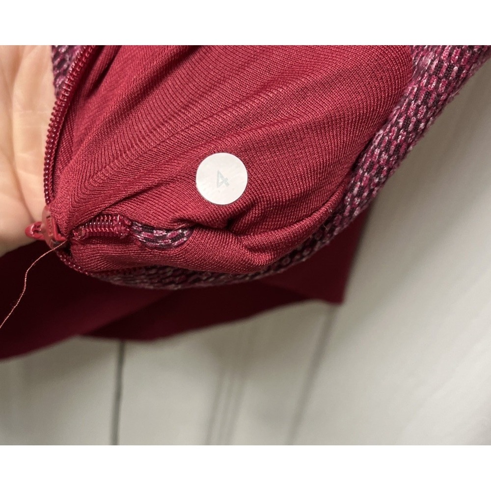 LULULEMON Runderful 1/2-Zip Womens 4 Mini Check Red Berry Rumble Running - Picture 8 of 9